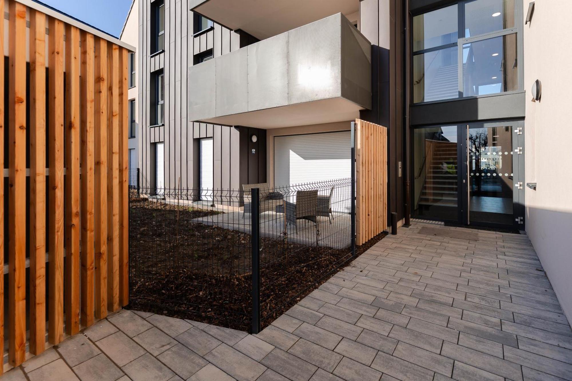 Les Jardins De La Semme Apartment Colmar Exterior photo